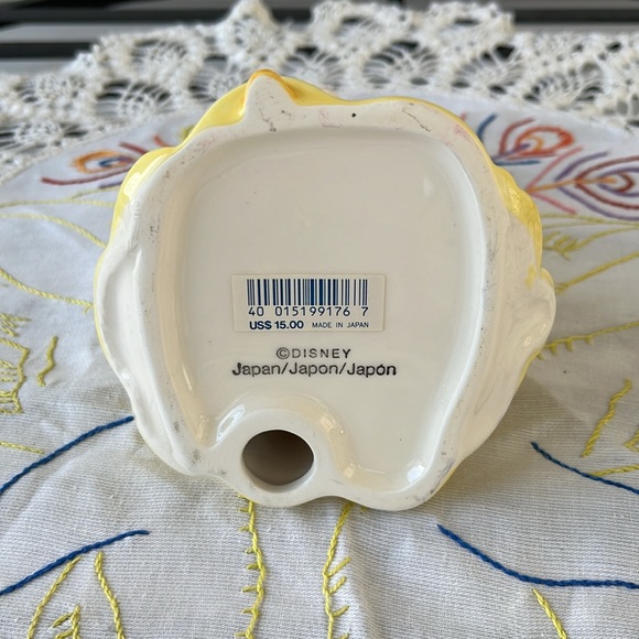 Disney Belle Beauty and the Beast- Vintage Ceramic Figurine- with Tag - Picture 6 of 6